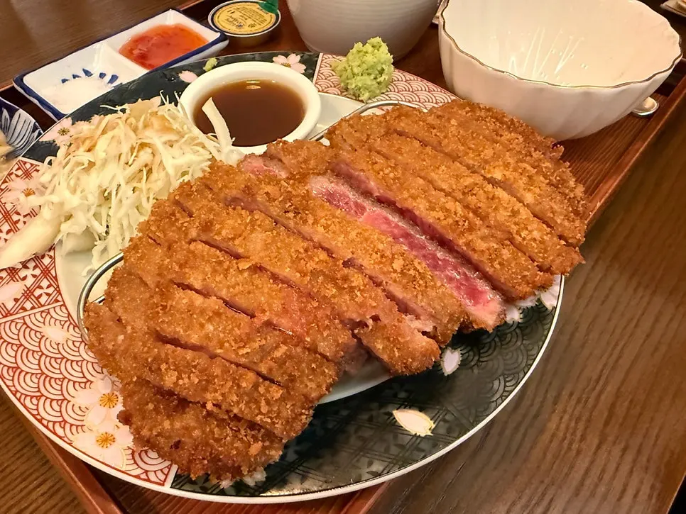 기본과 점보 규카츠 주문 구성