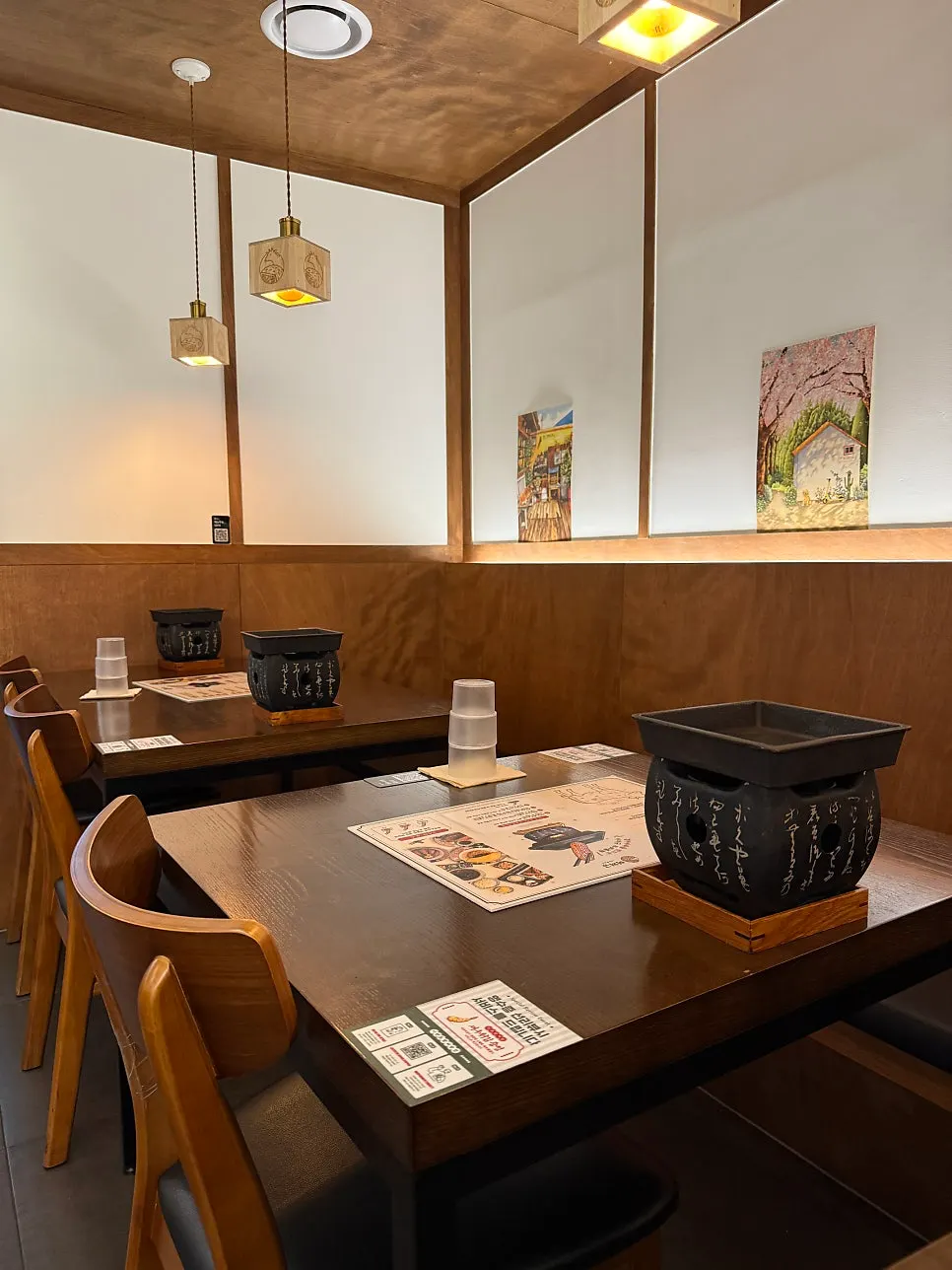 Clean interior of Ichigyu Balsan Station Branch