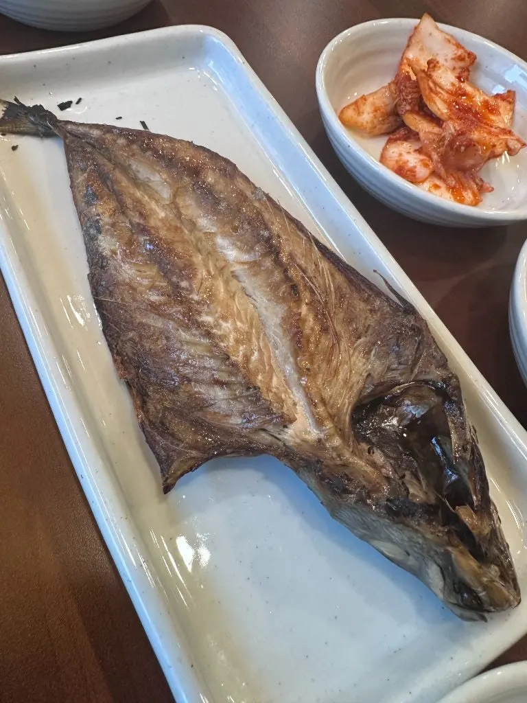 Grilled mackerel in the full set meal