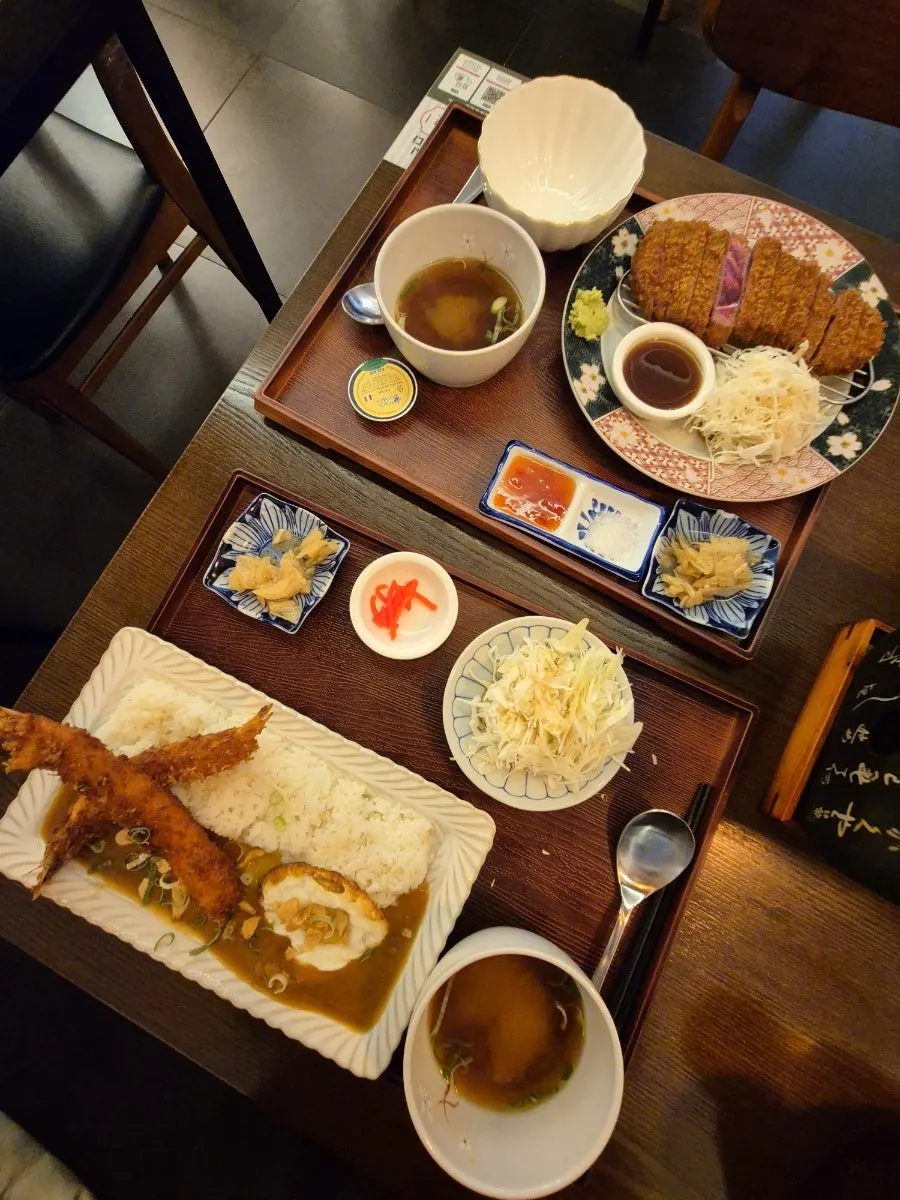 Neatly arranged single-serving table setting at Ichigyu
