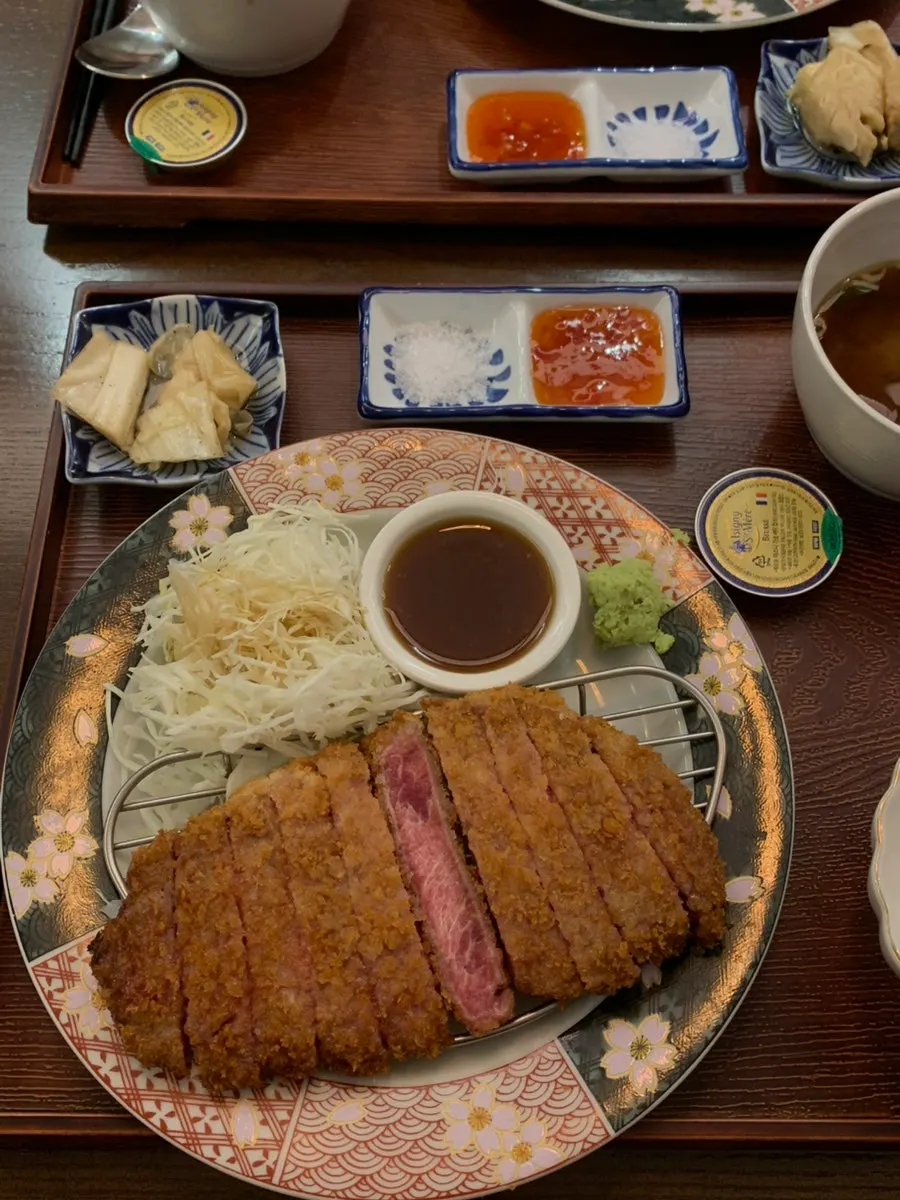 규카츠 정식 한 상 차림