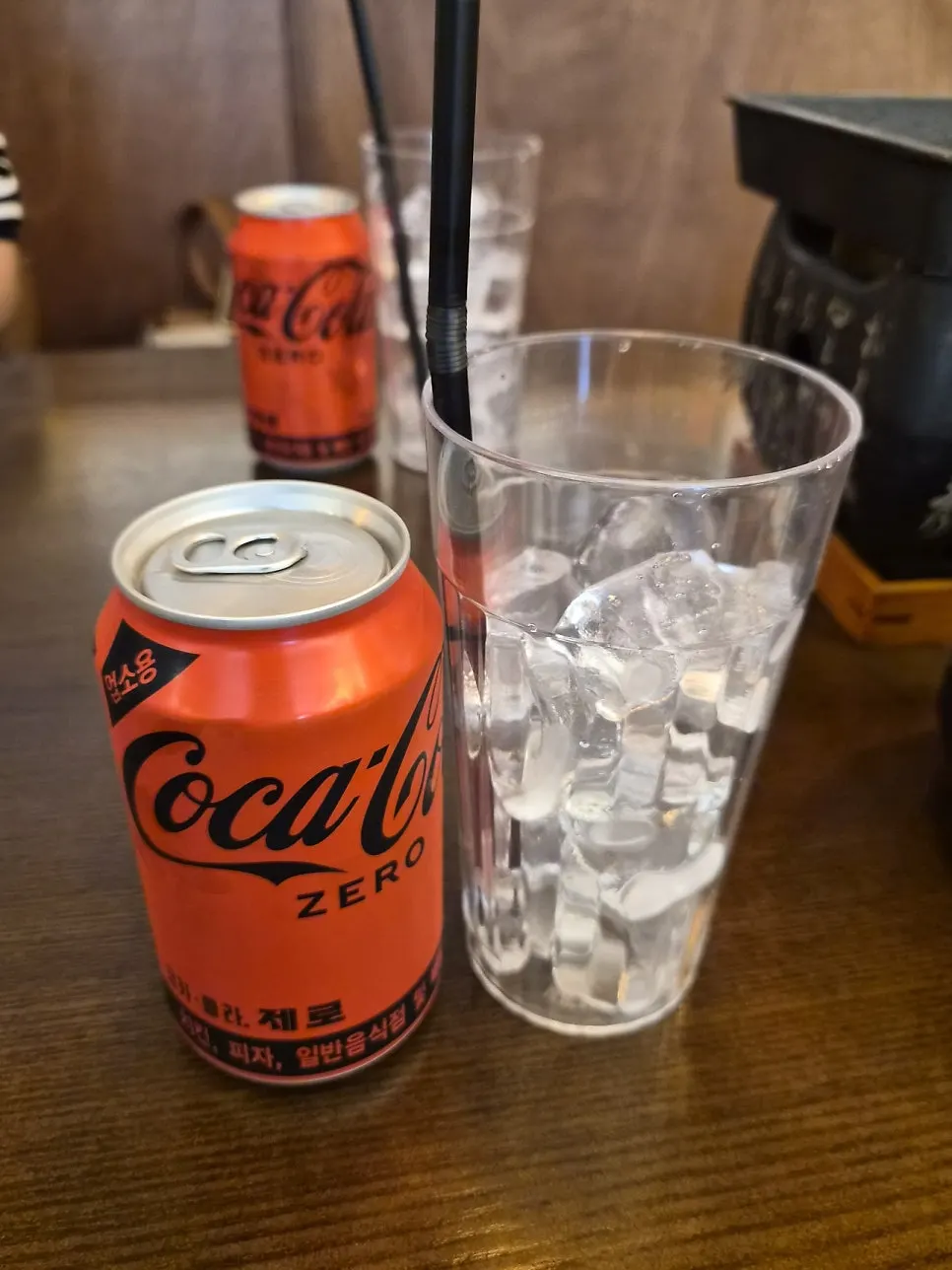 Set 3 including two drinks
