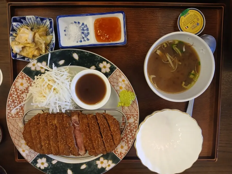 Full gyukatsu set spread at Ichigyu