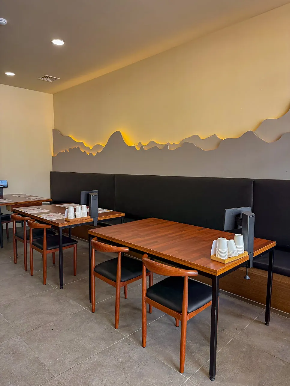 Mikodam's dining hall with a traditional Korean restaurant feel
