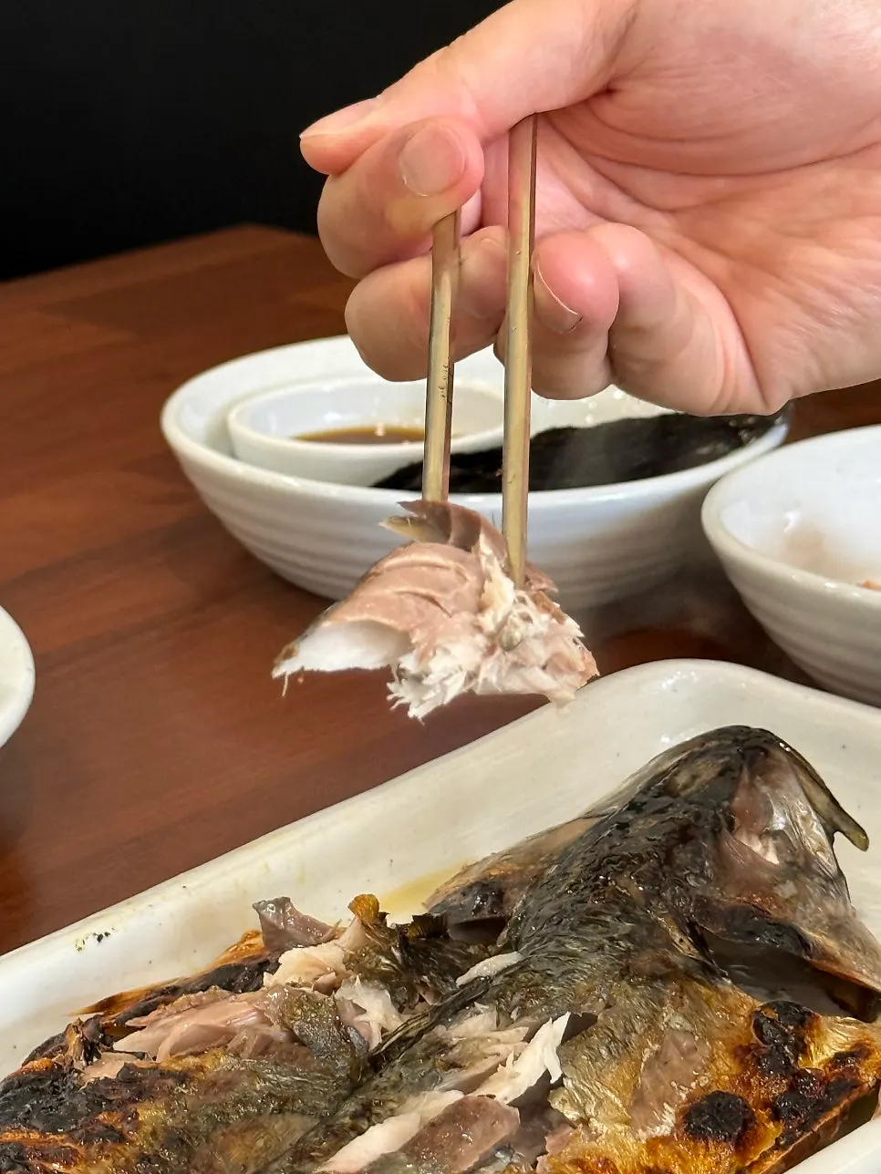 윤기 나는 신동진쌀 밥과 반찬