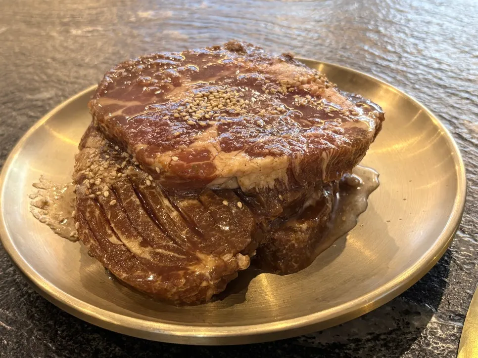 300g of marinated pork ribs on the grill