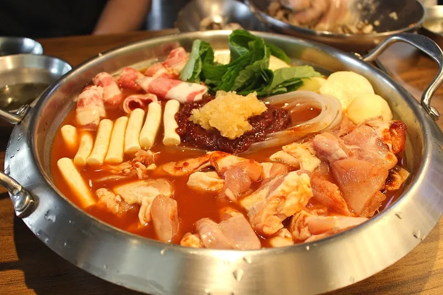 Cơm nắm trứng cá bay sốt mayo đầy đặn nguyên liệu