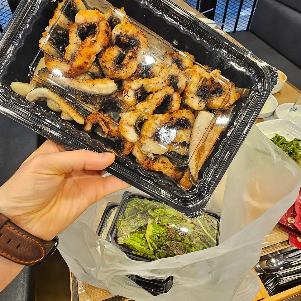 1kg of eel packed to go for an acquaintance