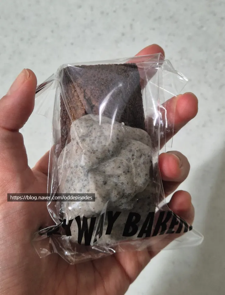 발산역 휘낭시에·버터떡 빵지순례, 바이웨이 베이커스