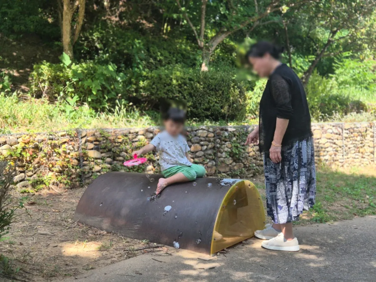 장모님이 올라오신 주말 가족 나들이 장면