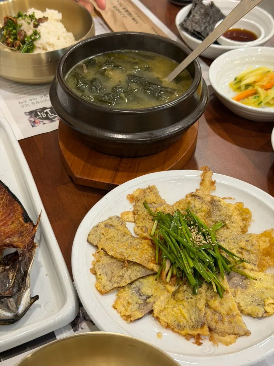 Piring yukjeon yang dipilih sebagai main dish di Mikodam