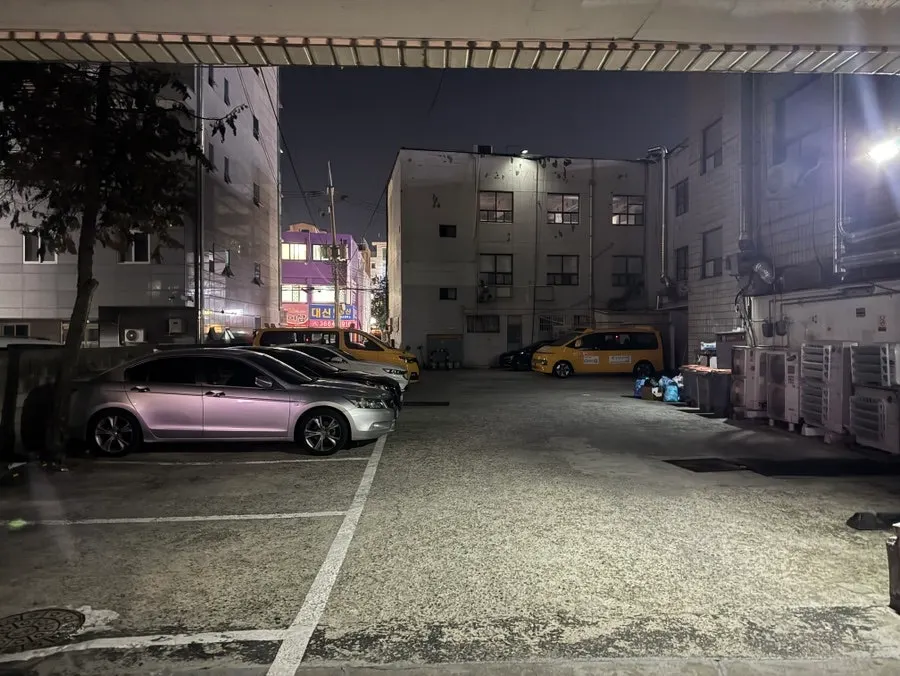 Parking space around the Gungmin Nakgopsae Gangseo Branch building