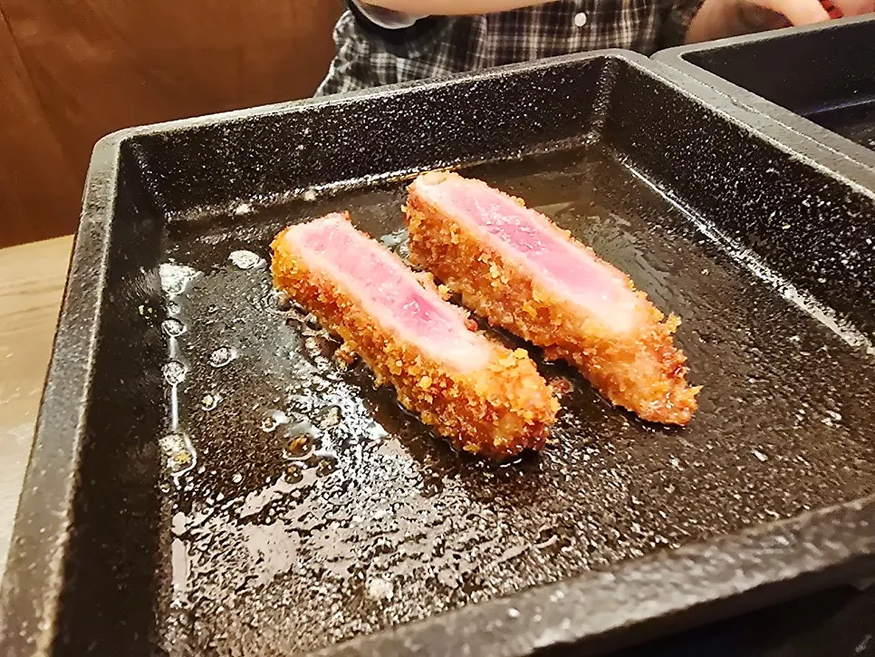 Gyukatsu grilled on a tabletop grill