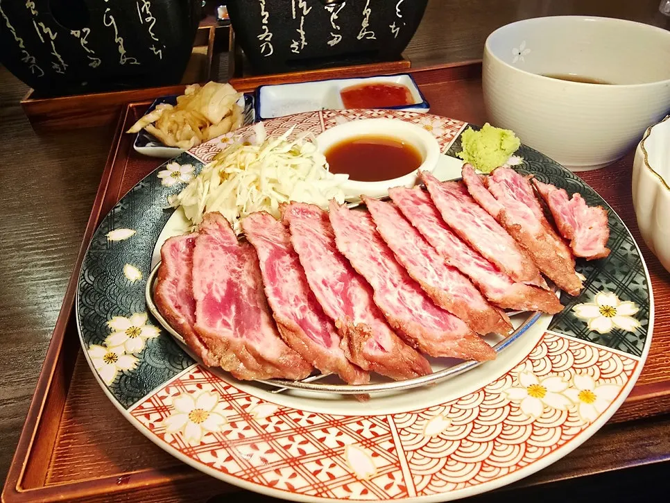 Sirloin steki dish