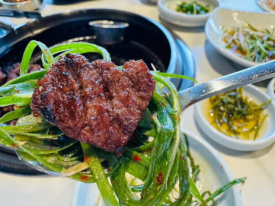 Marinated beef short ribs and side dishes