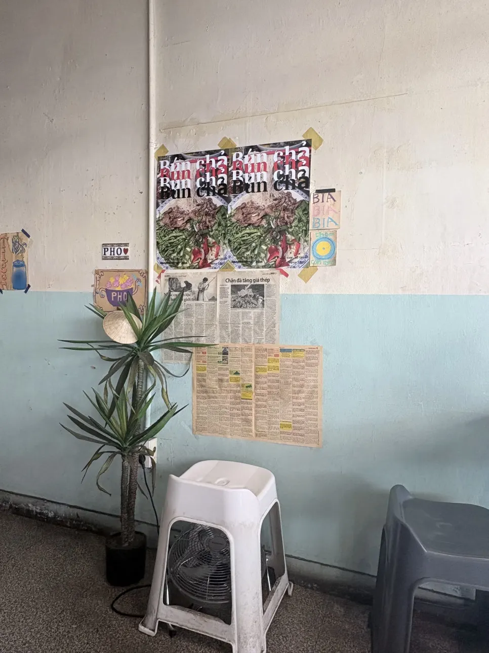 Vietnamese-style decor inside Bangbaedong Ssalguksu