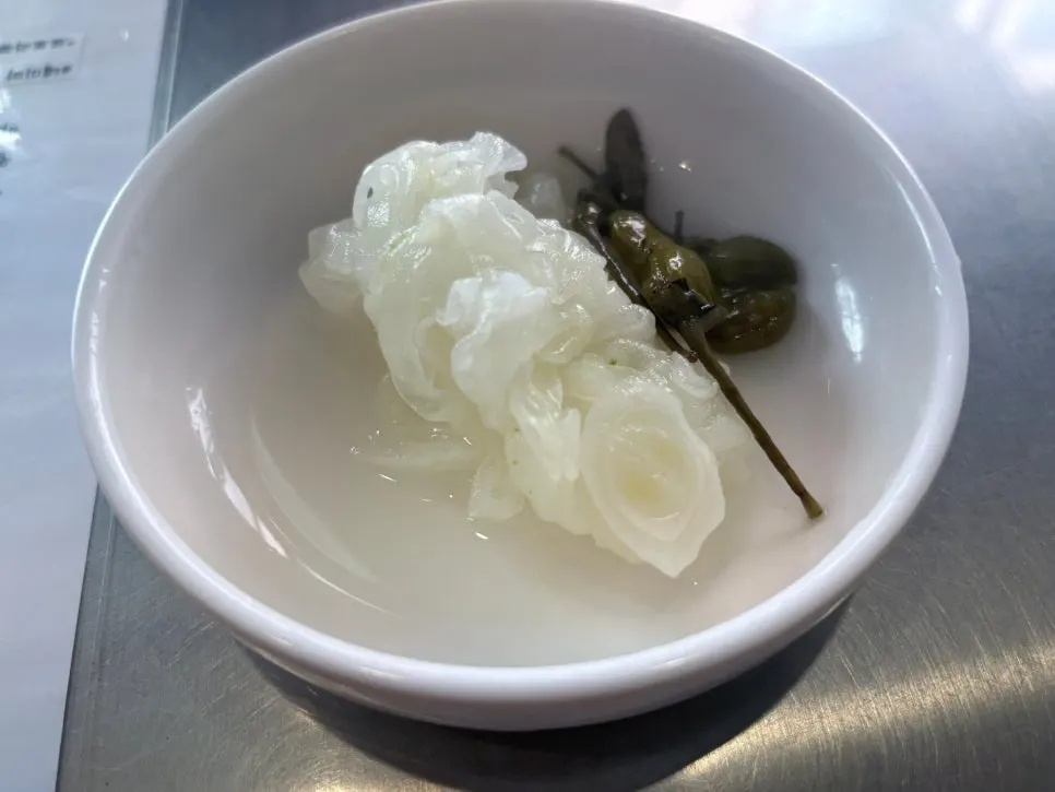 Basic table setting at Bangbaedong Ssalguksu