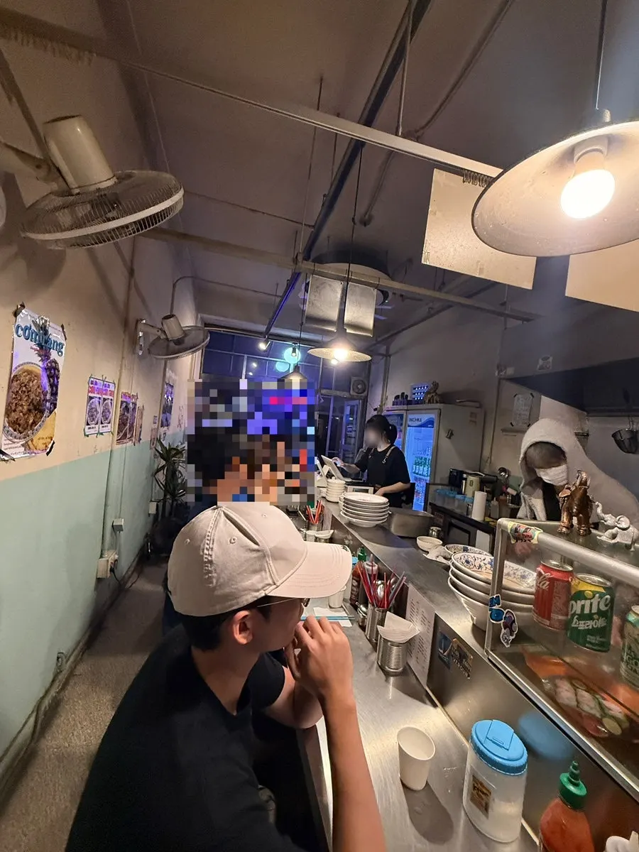 Interior atmosphere of Bangbaedong Ssalguksu