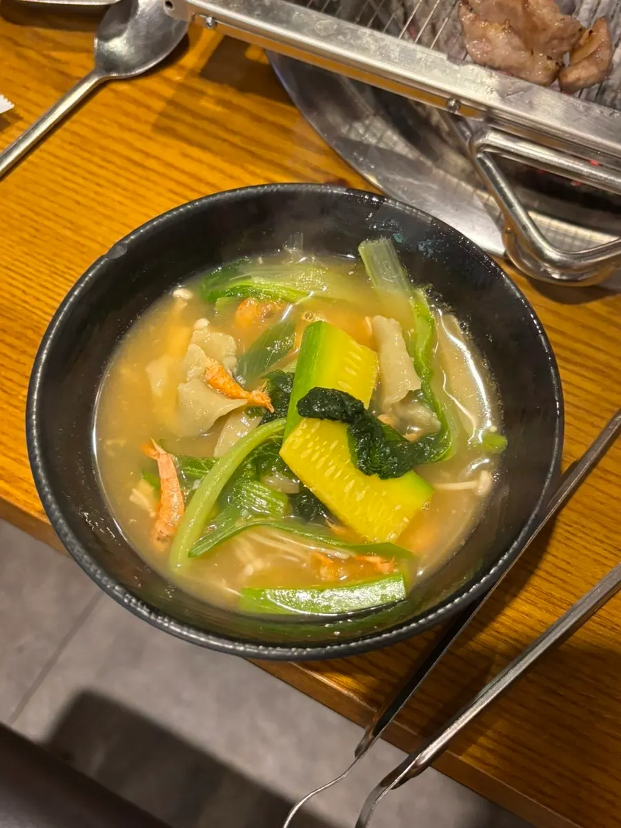 끓고 있는 얼큰한 털래기 수제비
