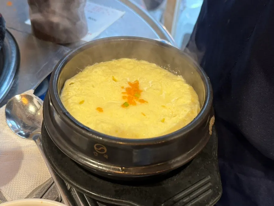 곁들임으로 나온 계란찜