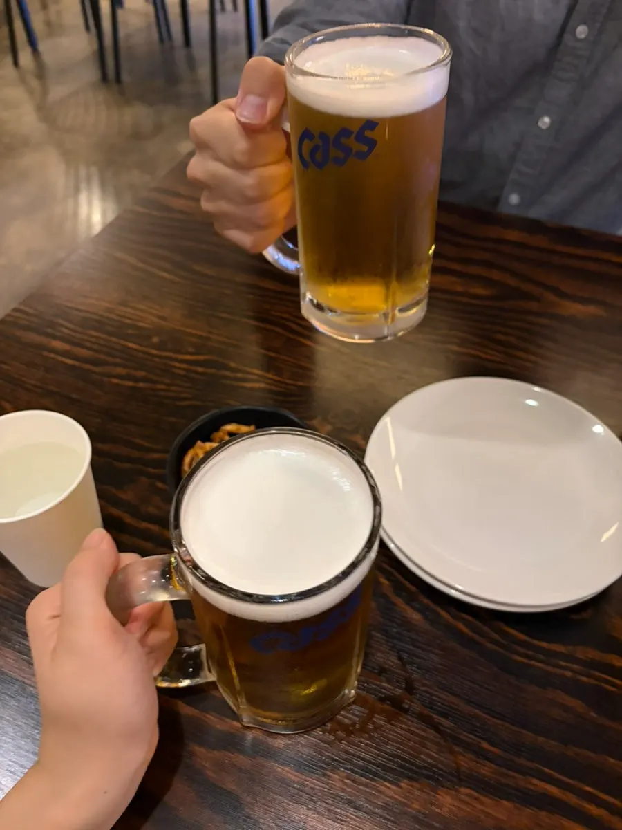 홉쏘 카스 생맥주 한 잔