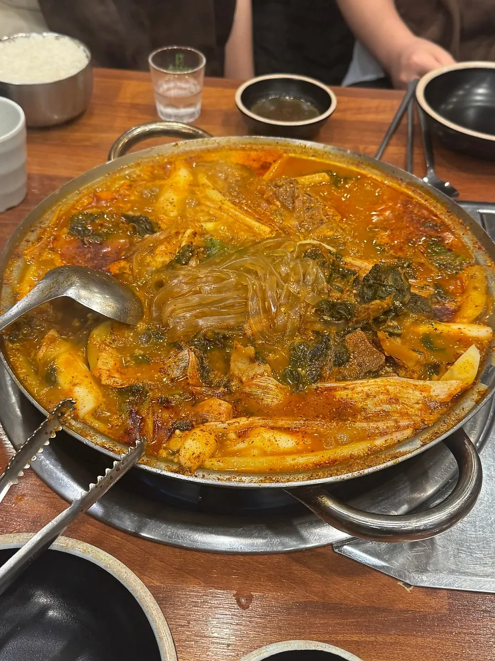 Full view of the small-size gamjatang
