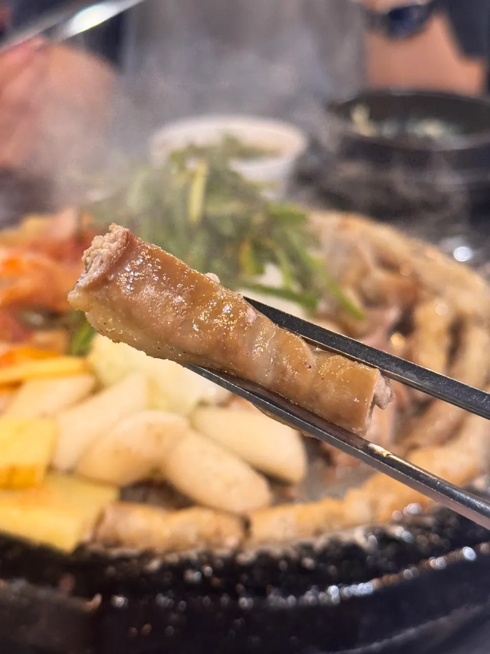 노릇하게 다 구워진 한우곱창