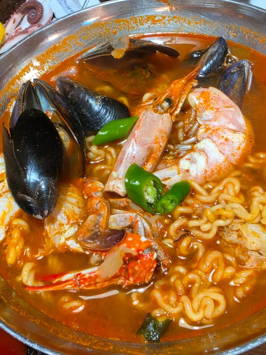 문어 토핑 올라간 푸딩 계란찜