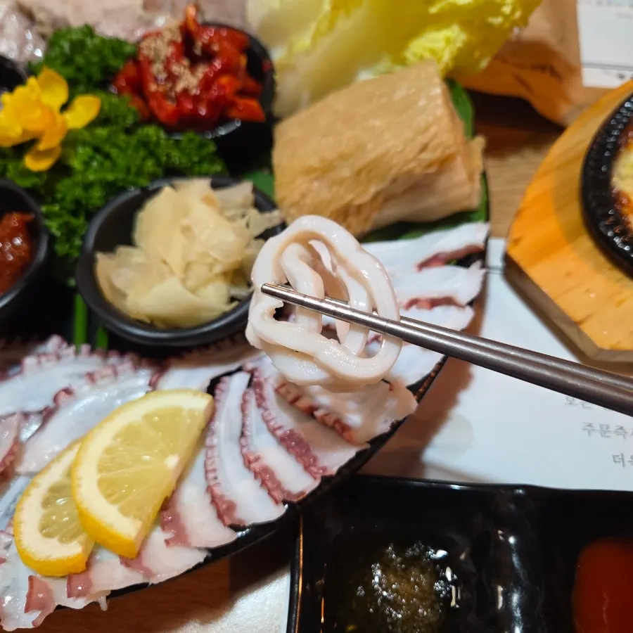 Octopus samhap platter with boiled octopus and pork belly