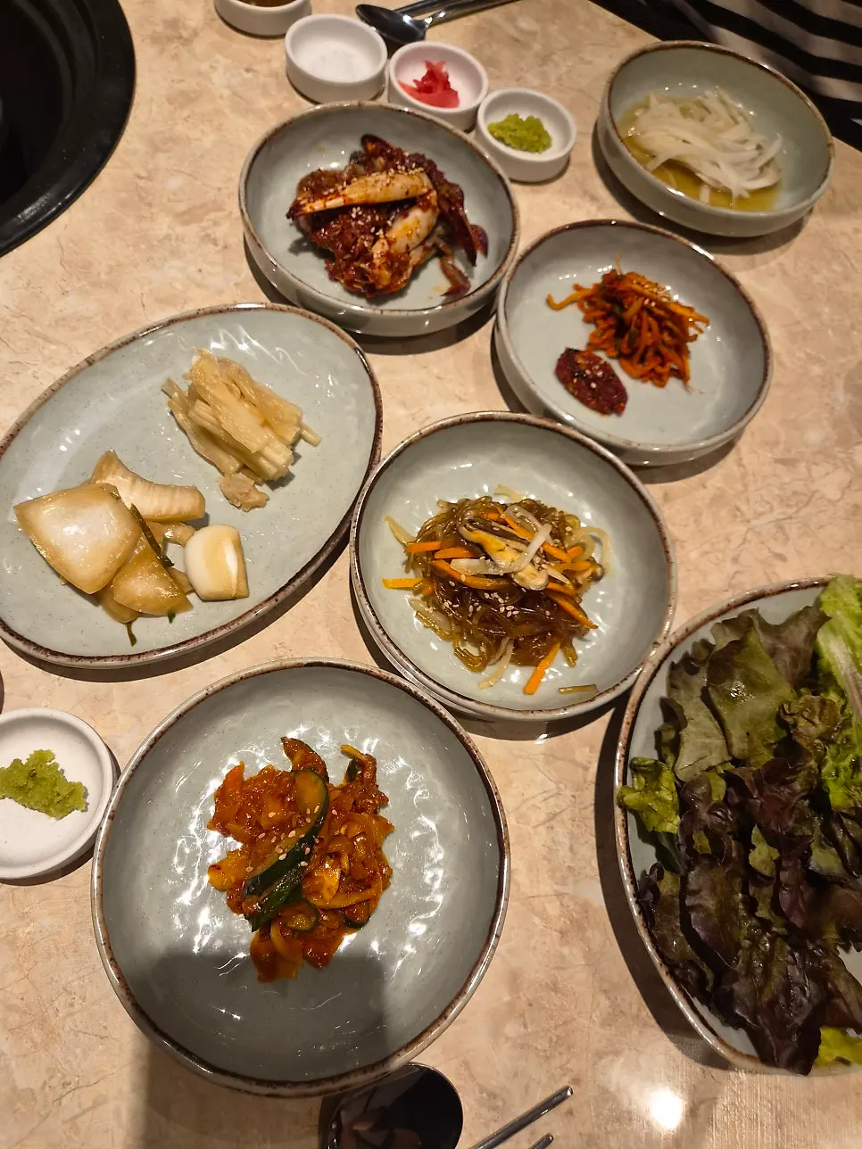 Side dishes served at Yukmong Bangi