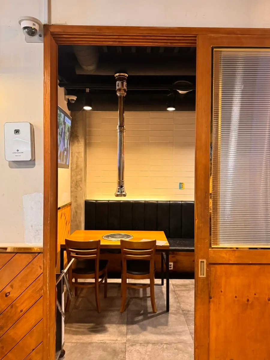 Spacious hall seating