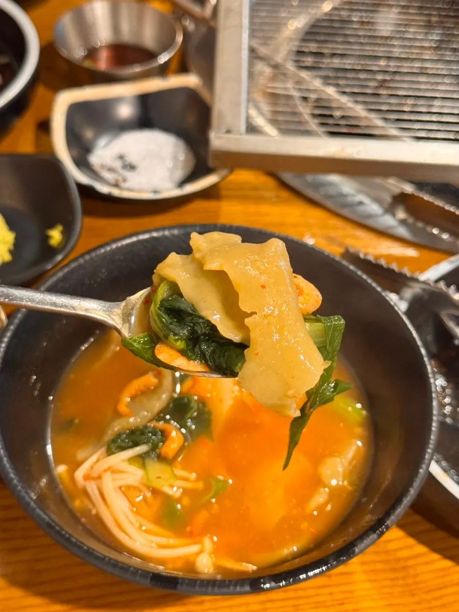 Teolleogi sujebi ladled into a bowl