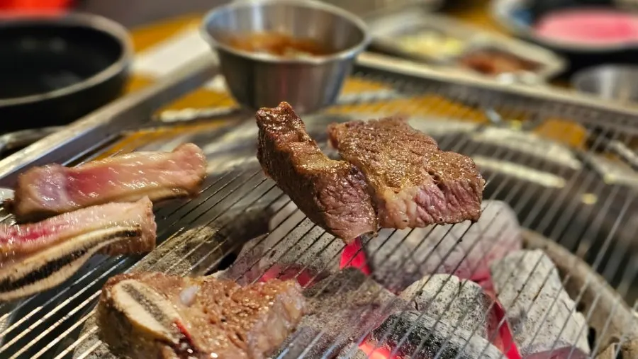 A well-cooked piece of snowflake galbi