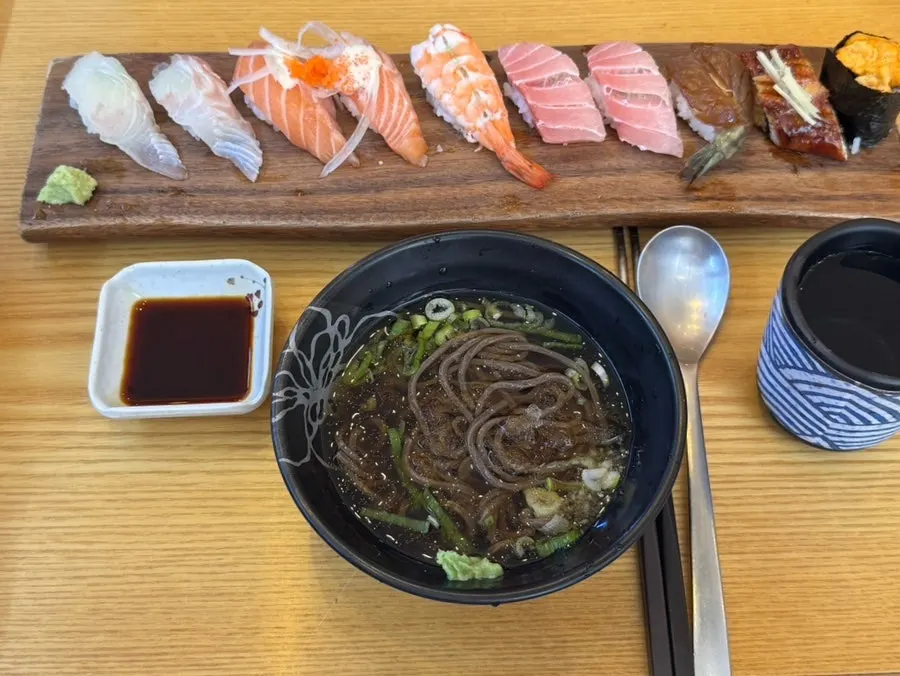Bowl of cold soba topped with shaved ice