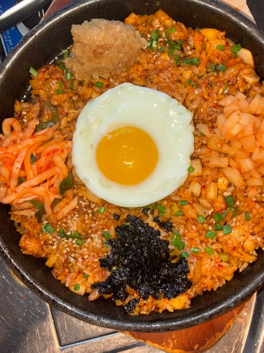 Kkakdugi pickled-garlic tripe rice side dish
