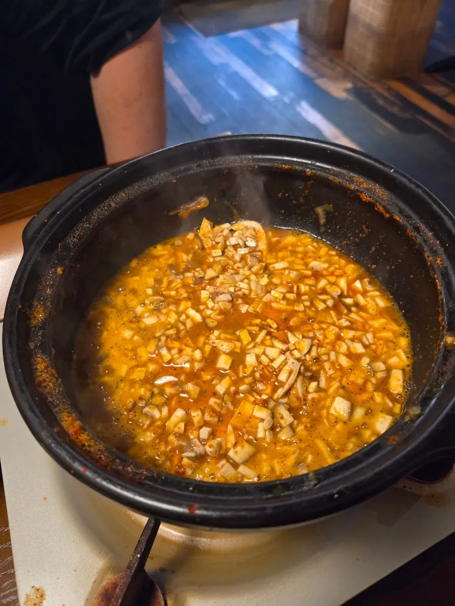 Cheese risotto made from leftover hot-pot broth