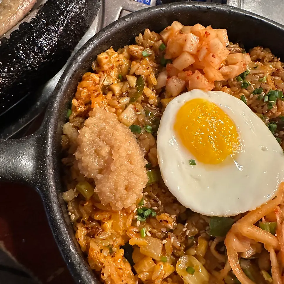 Kkakdugi yangbap on the griddle