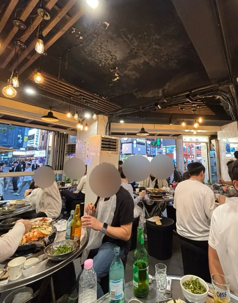 View of the restaurant with open windows