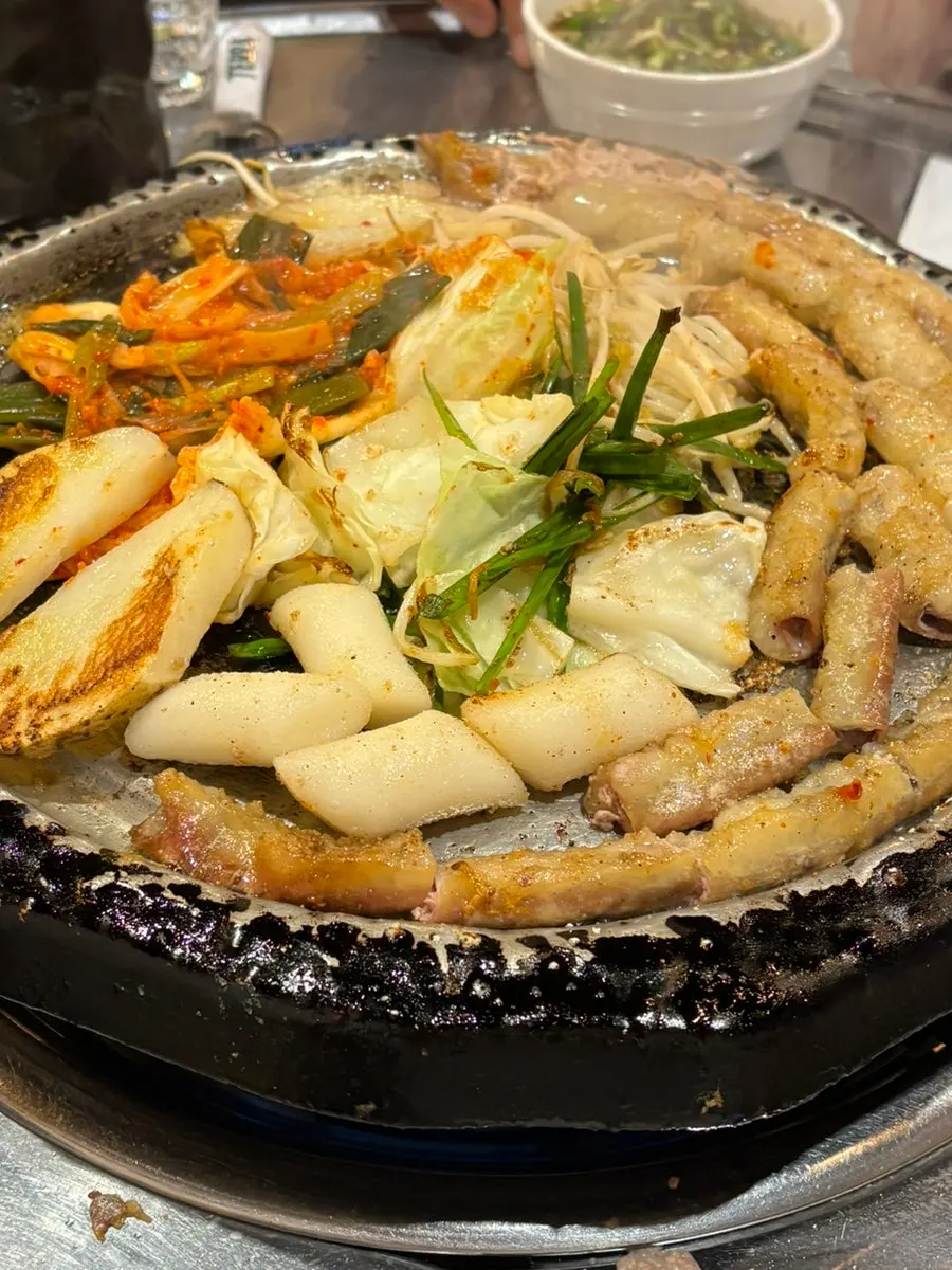 Meal of gopchang, makchang and daechang