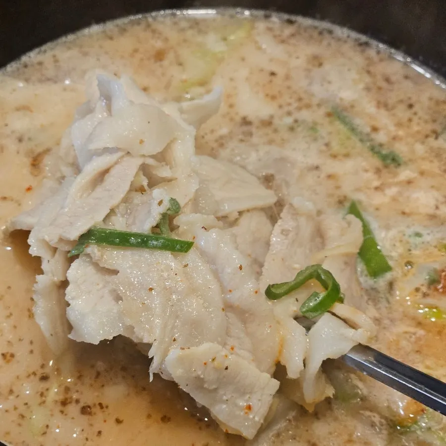 Large-size pork jowl boiled-pork set