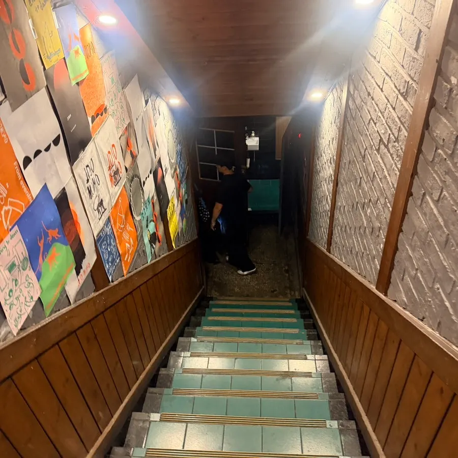 Jojomomo building entrance