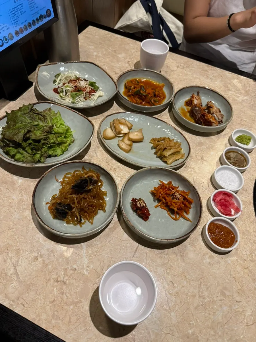 Yukmong basic table setting with Korean side dishes