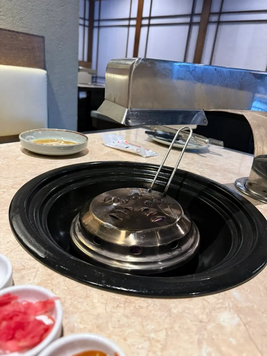 Sauces and salt served with the meat