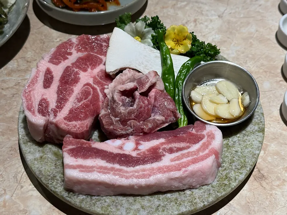 Korean pork assorted set menu