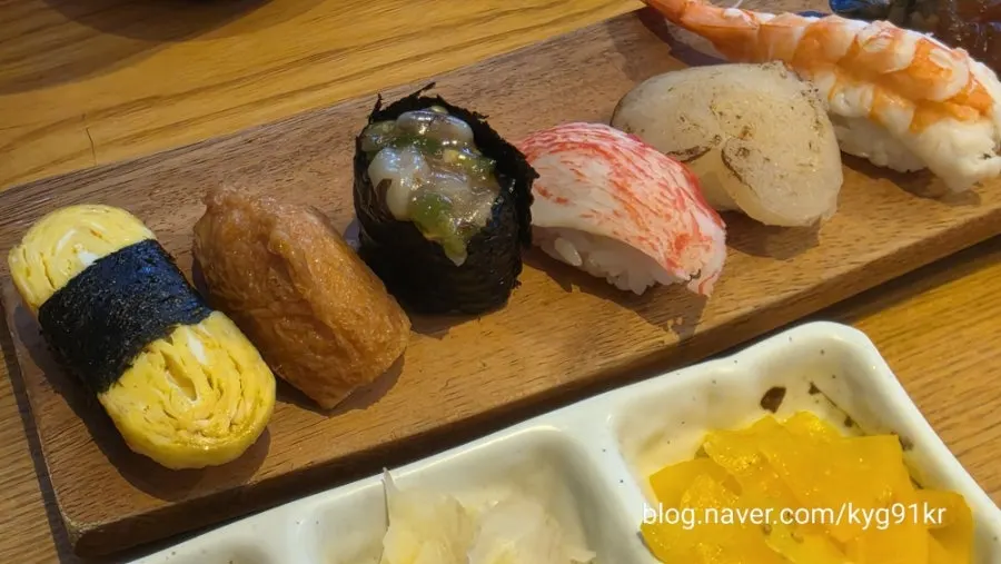 연어와 참치 등 모둠 초밥