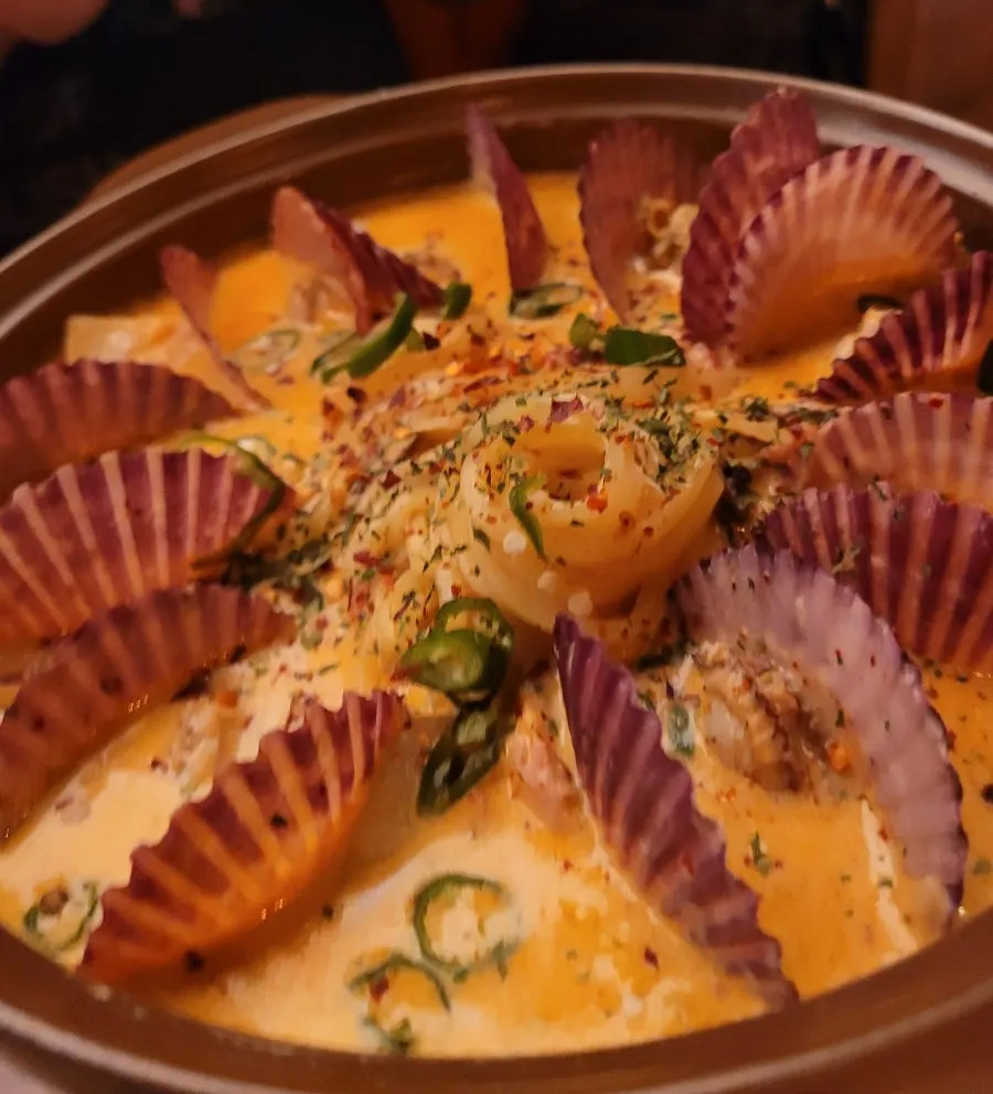 Cream jjamppong with scallops and seafood