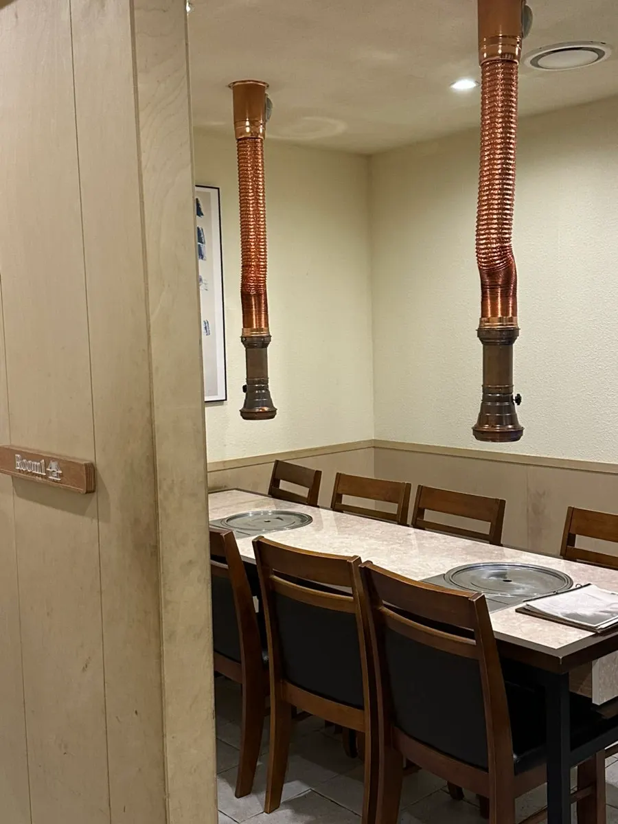 Restaurant seating suited to large family gatherings