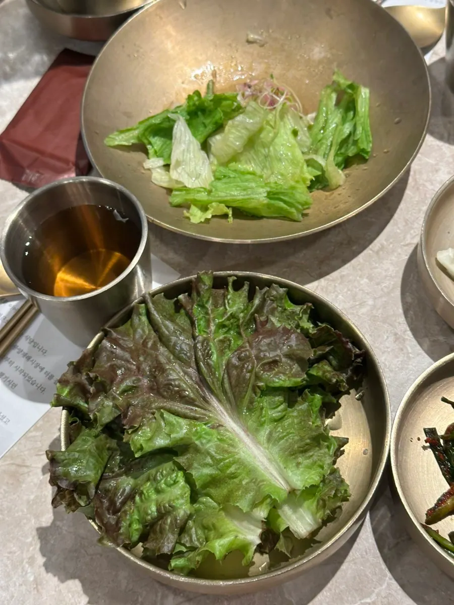 Neatly arranged barbecue restaurant side dishes