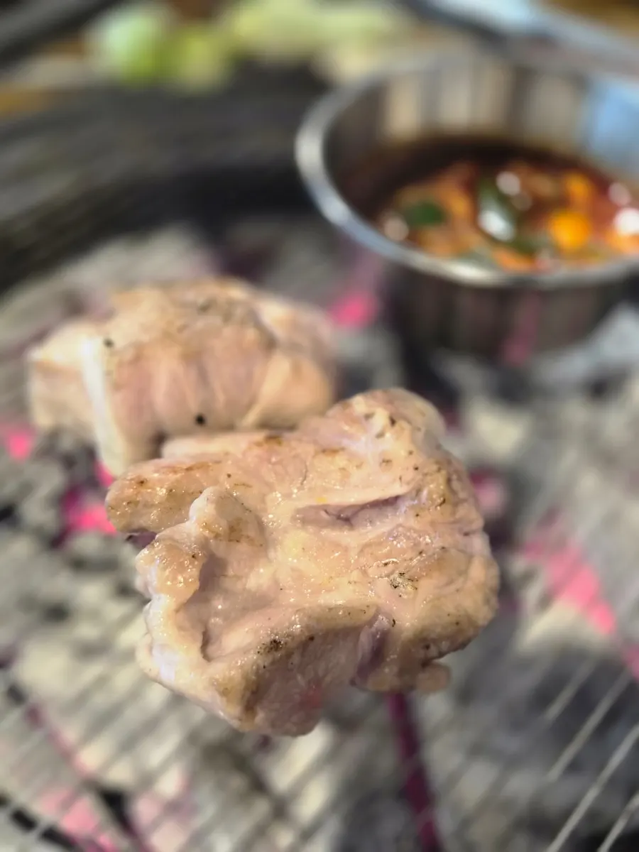 Grilled lamb ribs