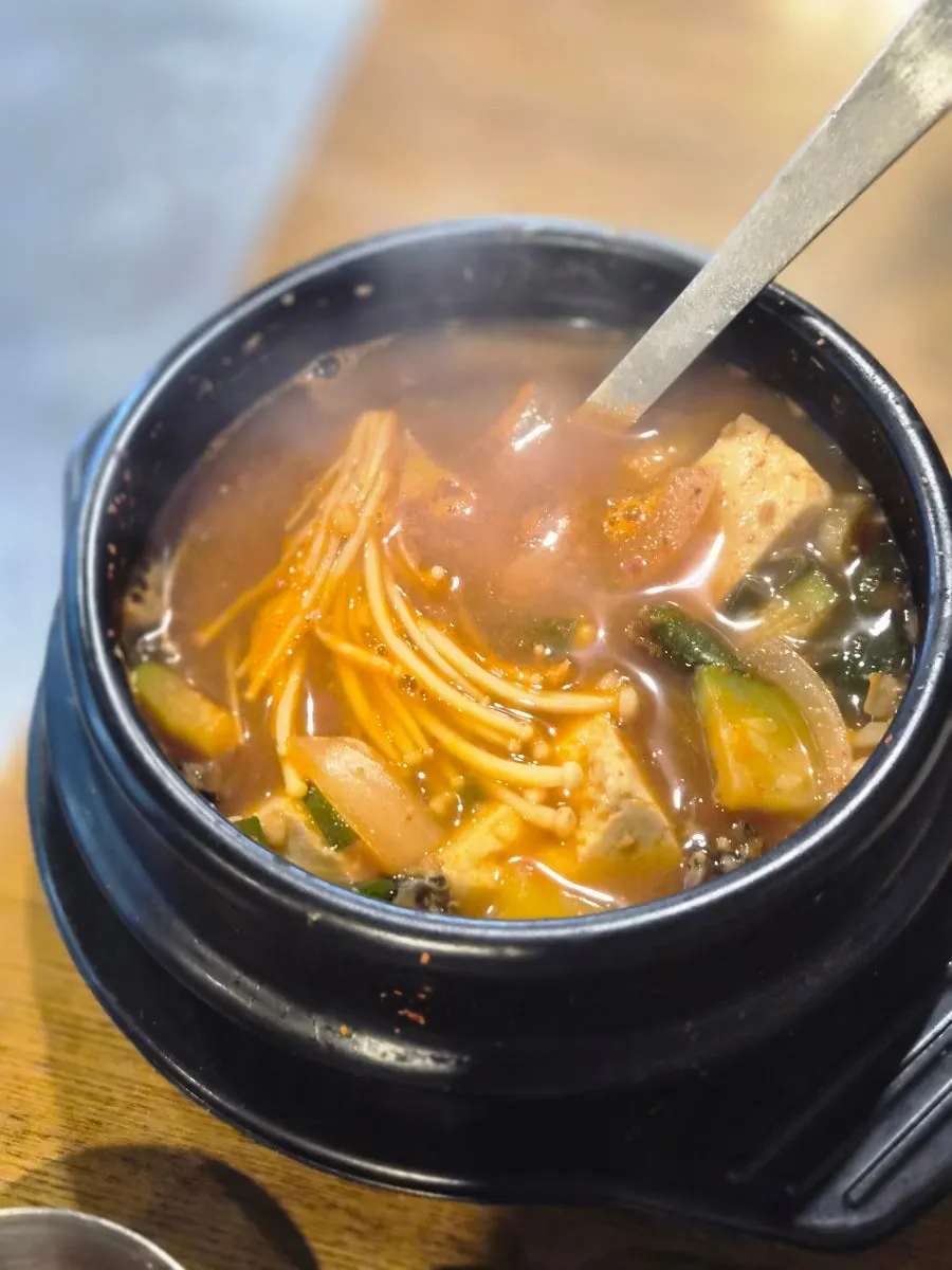 Kkodeulsal with sea snail soybean paste stew